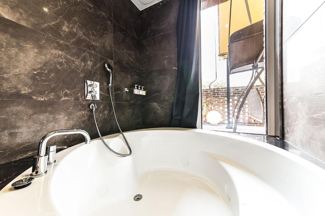 Roseto Hotel Пхочхон Экстерьер фото